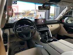 تۆیۆتا لاند کروزەر